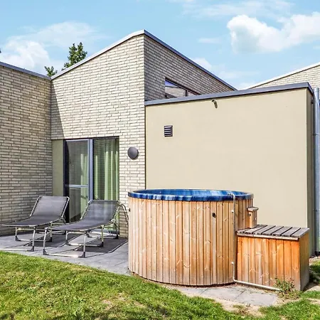 Holiday home 3 Bedroom Beautiful In Lembruch-duemmer *