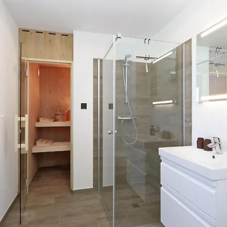 3 Bedroom Beautiful In Lembruch-duemmer Holiday home Lembruch